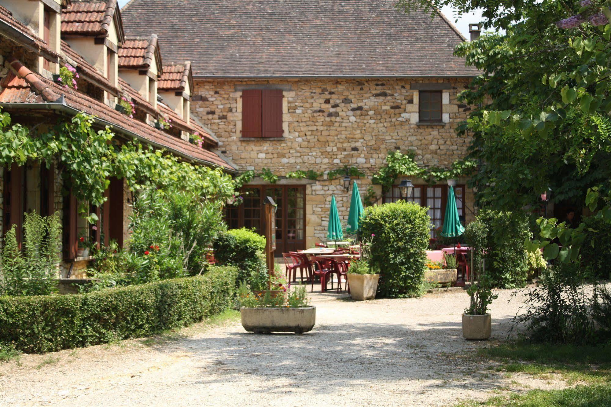 Hotel Chastrusse Nadaillac-de-Rouge Exteriér fotografie